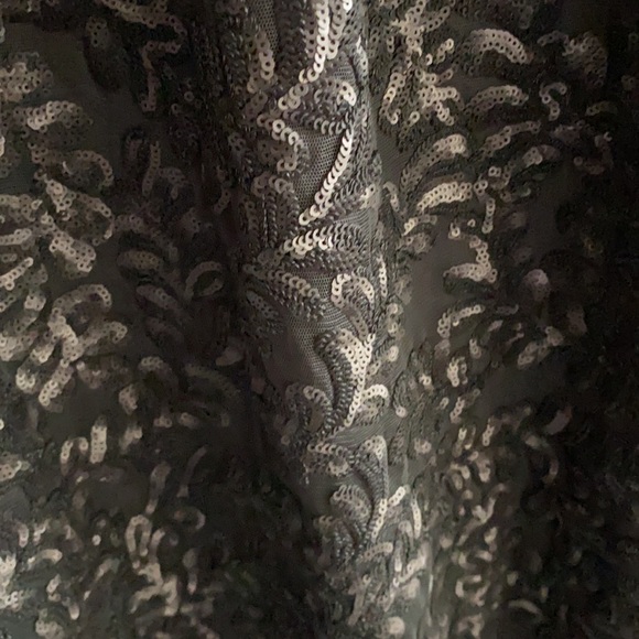 New with tags! Aidan Mattox black sleeveless jersey/sequin long dress. Size 4 - Picture 4 of 8